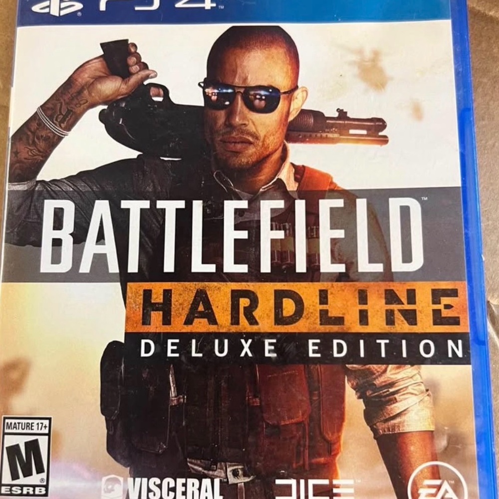 Battlefield Hardline Deluxe Edition PS4 Video Game - Orange/Black Cover